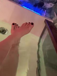milf with sexy feet
